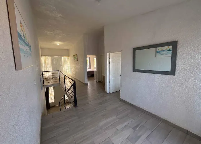 Shoreline Condo 5 Desert Oasis Free Wifi, Cool Ac