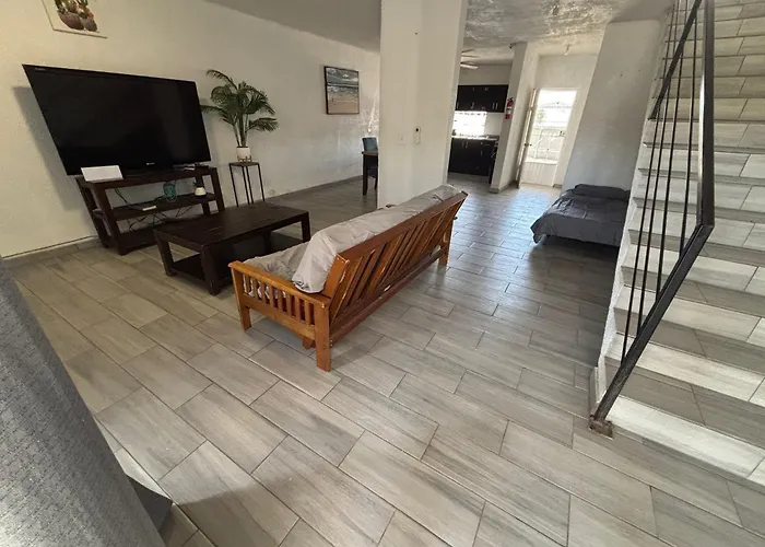 Shoreline Condo 5 Desert Oasis Free Wifi, Cool Ac